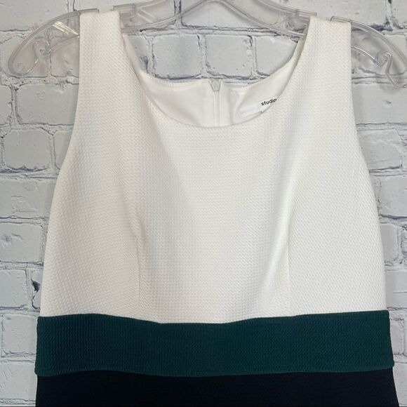 Color Block Dress - Picture 2 of 7